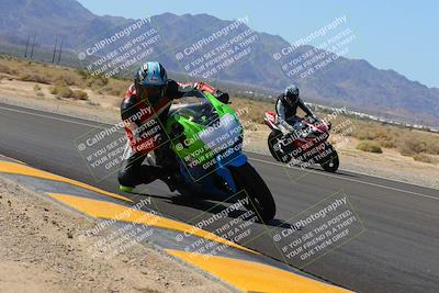 media/Oct-08-2022-SoCal Trackdays (Sat) [[1fc3beec89]]/Turn 16 Inside (1130am)/